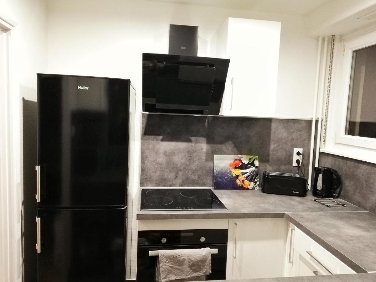 Lucky Place - Parking - Centre - Balcon Apartment